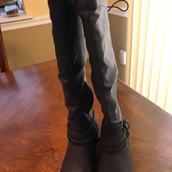 XOXO Maxon Riding Boots - Picture 7 of 8
